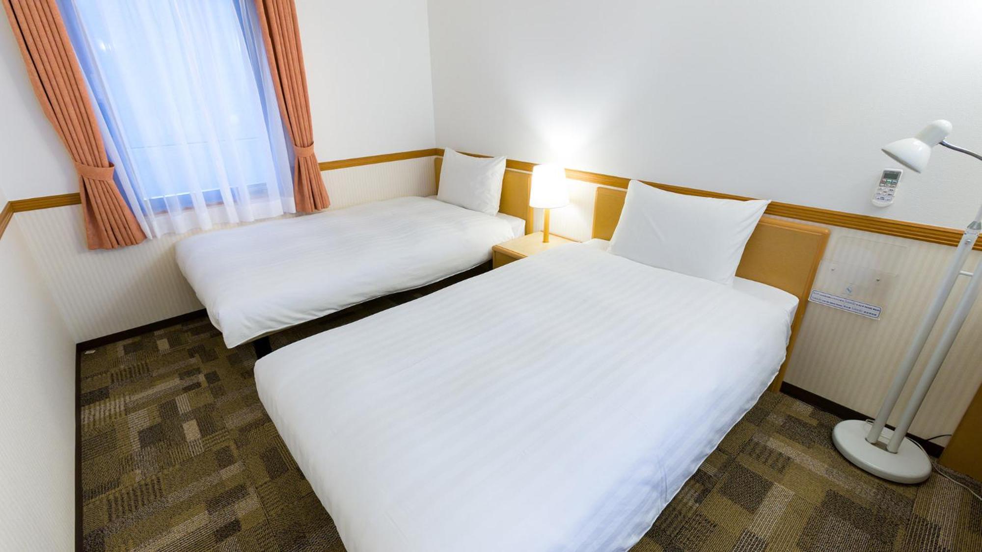 Toyoko Inn Fukuyama-Eki Shinkansen Minami-Guchi Pokoj fotografie